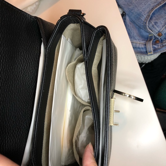 Gucci black dollar calfskin interlocking G top handle shoulder bag. - Picture 4 of 7